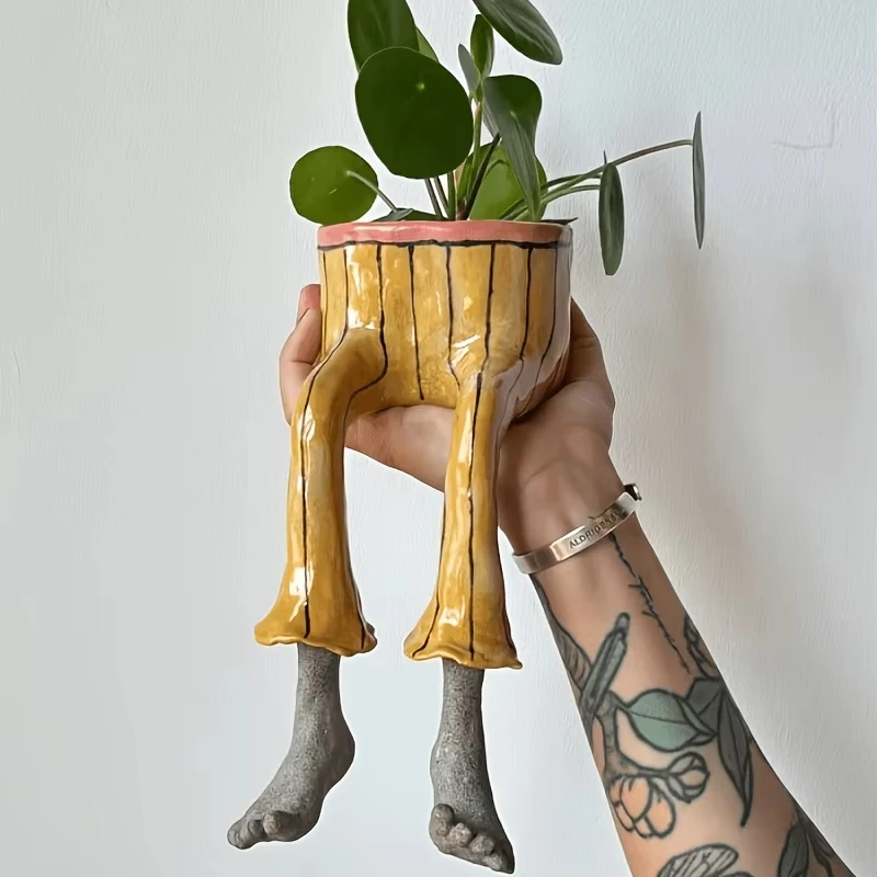 Whimsical Resin Leggy Planter  - đánh giá và giá Plant Parental